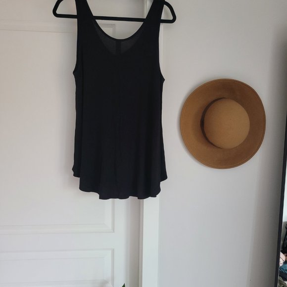 mst Black Tank Top - Picture 2 of 4